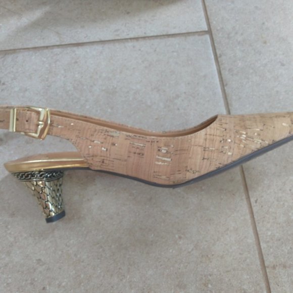 J.Renee Low Heel Women's Dress Shoes - Picture 2 of 3